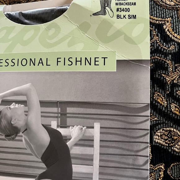 Body Wrapper Footed Dance Tights and Fishnet seamless tights - Picture 7 of 9